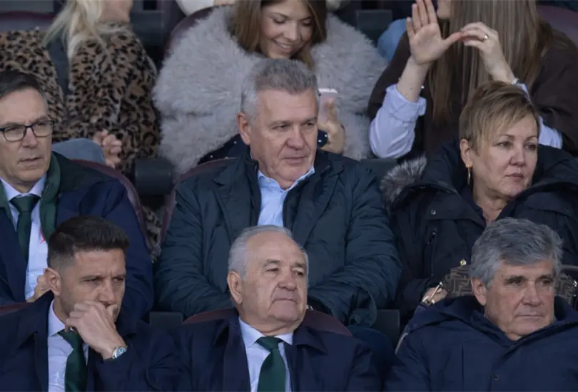 Javier Aguirre estuvo en el Coliseum Alfonso P&eacute;rez para observar a &Aacute;lvaro Fidalgo en la derrota del Betis ante Getafe.
