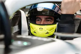 Australia castiga a Checo: puesto 16 y Cadillac inicia sin recompensa