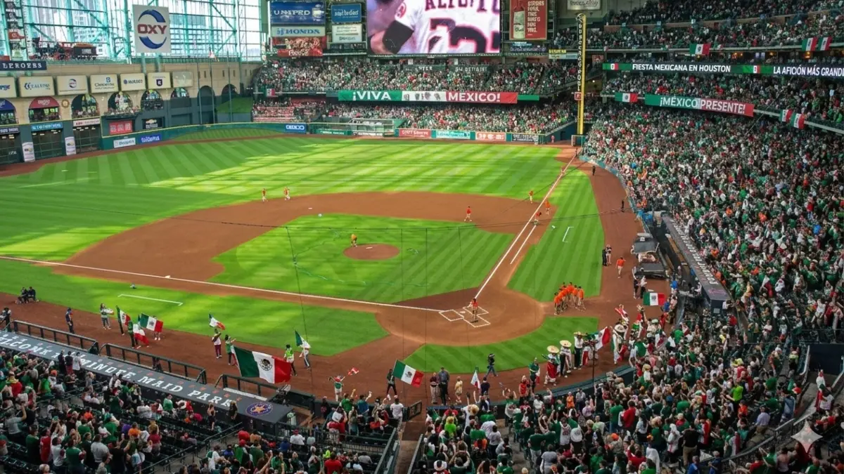  El Daikin Park fue testigo de violencia en sus tribunas 