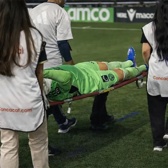 &iquest;Se rompe el tend&oacute;n de Aquiles? Malag&oacute;n sale lesionado y en l&aacute;grimas.