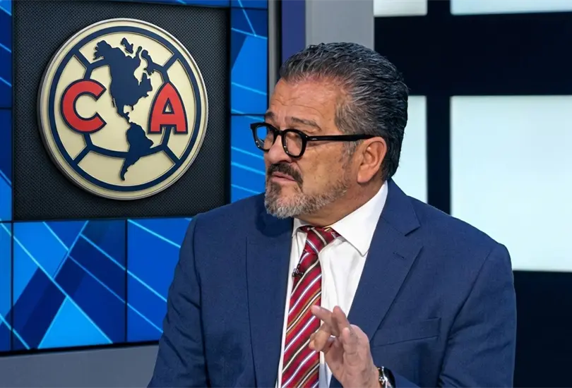 Carlos Hermosillo critic&oacute; que Guillermo Ochoa siga siendo considerado para la porter&iacute;a de M&eacute;xico rumbo al Mundial 2026 tras la lesi&oacute;n de Luis &Aacute;ngel Malag&oacute;n.