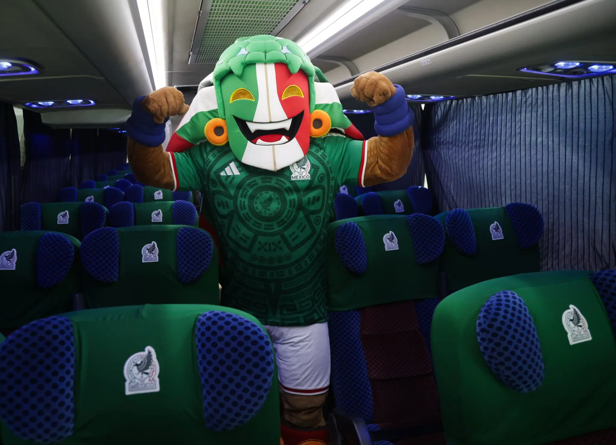 La mascota dentro del nuevo aut