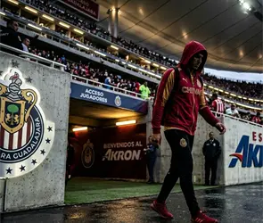 &iquest;Refuerzo para liguilla? Chivas tendr&iacute;a a su primer refuerzo definido