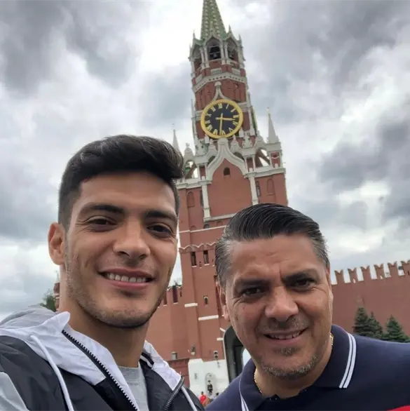 Todos con el Lobo, el mundo del futbol se solidariza con Ra&uacute;l Jim&eacute;nez