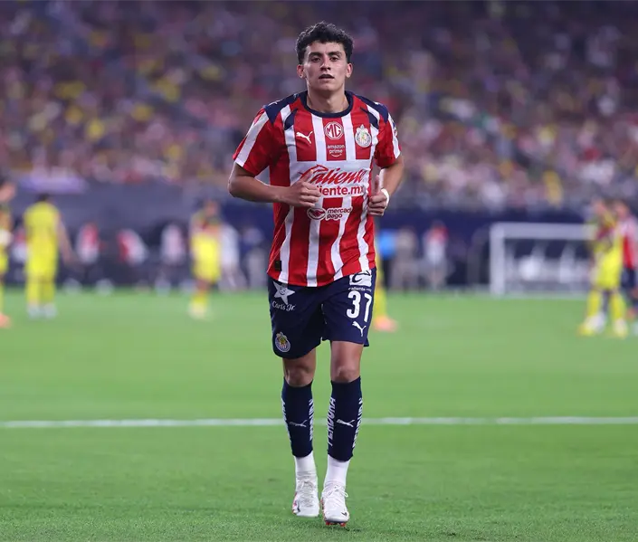 ¡No salió en TV! Richy Ledezma encara a camarógrafo en el Chivas vs Pumas ¡No salió en TV! Richy Ledezma encara a camarógrafo en el Chivas vs Pumas
