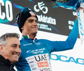 El mexicano Del Toro vuelve al liderato tras etapa exigente