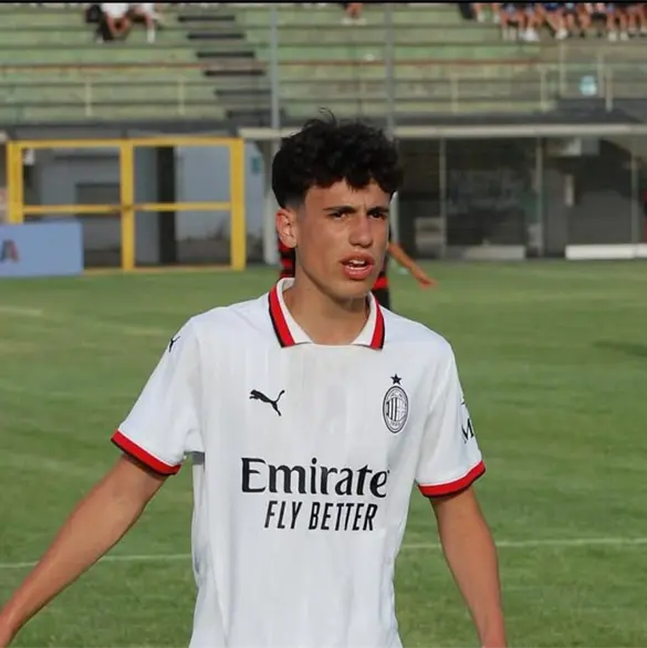 Mexicano en la cantera del Milan: futuro prometedor en Europa