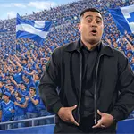 Efra&iacute;n Ju&aacute;rez desata pol&eacute;mica con gesto a la tribuna