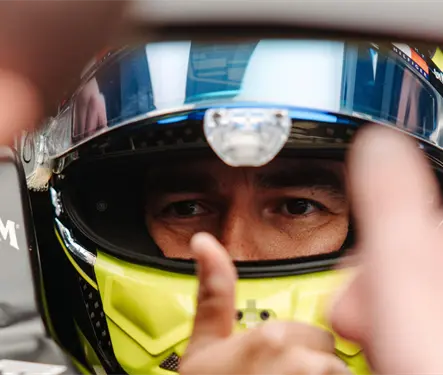 Fin de semana dif&iacute;cil: Checo P&eacute;rez queda fuera de los puntos en Shangh&aacute;i