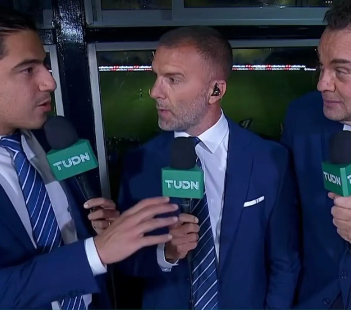  Transmisión de TUDN 