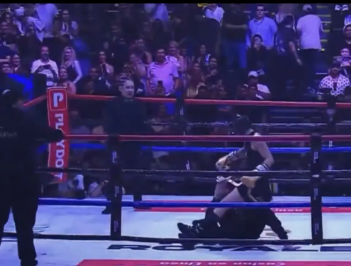 Su equipo no pod&iacute;a cargar a Marcela Mistral