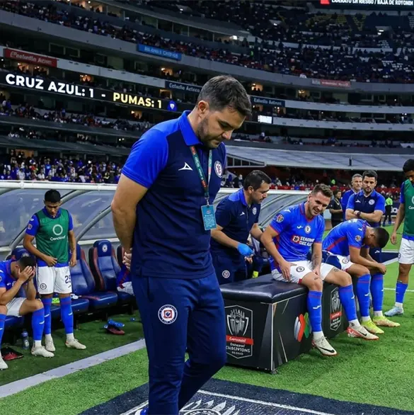 Caro el empate vs Pumas, lo que perdería Cruz Azul tras duelo en CU Caro el empate vs Pumas, lo que perdería Cruz Azul tras duelo en CU