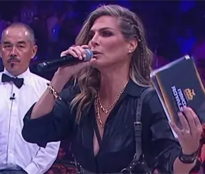 Revientan a Montserrat Oliver por su participaci&oacute;n en Ring Royale