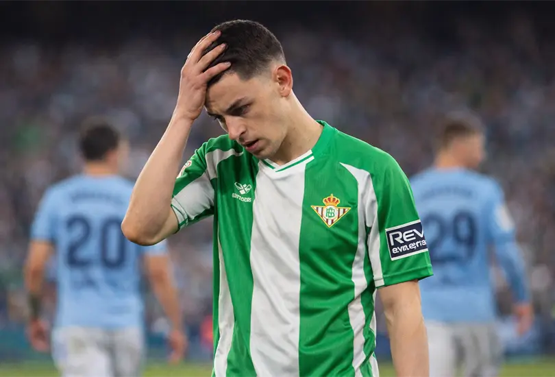 Medios en Espa&ntilde;a criticaron con dureza el rendimiento de &Aacute;lvaro Fidalgo tras el empate entre Betis y Celta.