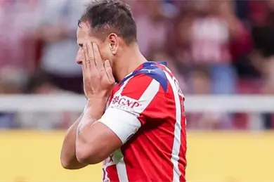 VIDEO: Chicharito Hernández llora al explicar su fallo con Chivas VIDEO: Chicharito Hernández llora al explicar su fallo con Chivas