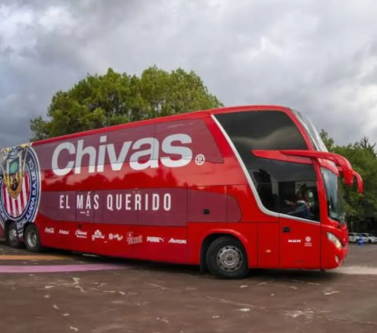  Chocan camión de Chivas 