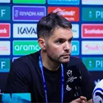 Polémico, el cruce de Larcamón con la abanderada tras empate de Cruz Azul Polémico, el cruce de Larcamón con la abanderada tras empate de Cruz Azul