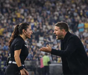 &iexcl;Ya hab&iacute;a pasado! El antecedente entre Larcam&oacute;n y Karen D&iacute;az