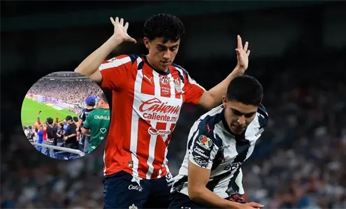 Sali&oacute; el peine, surgen im&aacute;genes del padre agresor en el Rayados vs Chivas