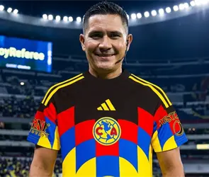 &iquest;Vendido al Am&eacute;rica? Tunden al Cantante Guerrero por opiniones en TUDN