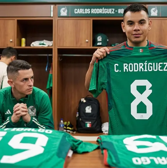 Charly Rodríguez deja a Fidalgo sin el número 8: ¿Conflicto en el Tri? Charly Rodríguez deja a Fidalgo sin el número 8: ¿Conflicto en el Tri?