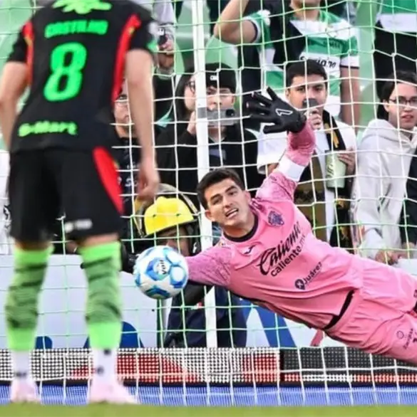 Mientras en Cruz Azul fracas&oacute;, Jurado llegar&iacute;a al futbol de Inglaterra