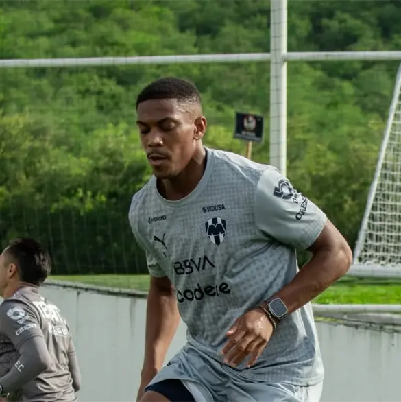 Rayados aparta a Anthony Martial tras acto de indisciplina