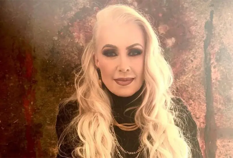 ¿Expulsión para Laura Zapata? La acusan de racismo contra ´El Divo´ ¿Expulsión para Laura Zapata? La acusan de racismo contra ´El Divo´