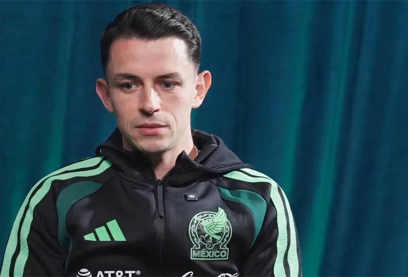 Aficionados cuestionan la convocatoria de &Aacute;lvaro Fidalgo ante Portugal tras sus declaraciones pasadas sobre preferir a la selecci&oacute;n de Espa&ntilde;a.