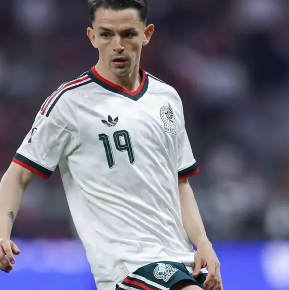 ¿Inflado? La mala calificación de Fidalgo en su debut con el Tricolor ¿Inflado? La mala calificación de Fidalgo en su debut con el Tricolor