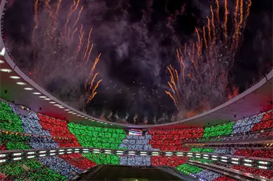 Revendedores detenidos afuera del Azteca