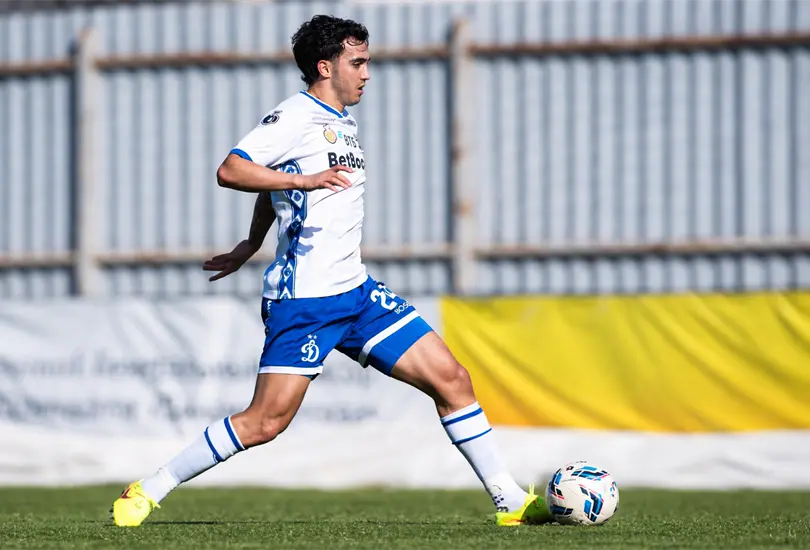 Luis Chávez vuelve a jugar tras 9 meses y apunta al Mundial 2026 Luis Chávez vuelve a jugar tras 9 meses y apunta al Mundial 2026