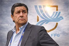 Fernando Tena deja la Selecci&oacute;n de Guatemala por problemas salud