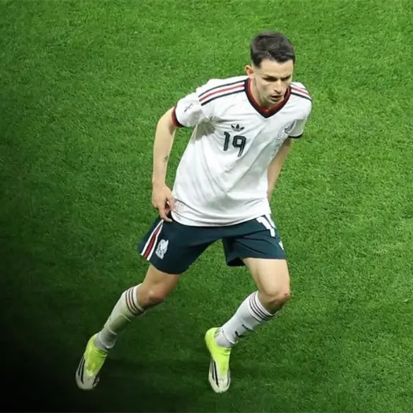 &iquest;Lo aceptaron en Selecci&oacute;n? Las palabras de Lira tras debut de Fidalgo