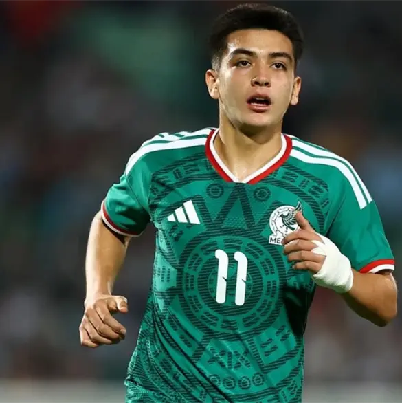 Gilberto Mora reaparece tras meses lesionado y apunta al Mundial 2026