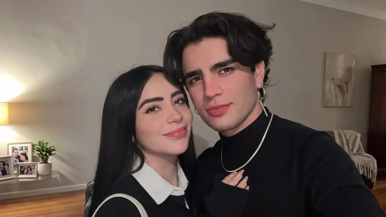  Aarón Mercury y Amaranta 