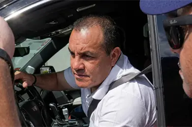 &iquest;Tan poquito? La diminuta multa a Cuauht&eacute;moc Blanco por circular sin placas