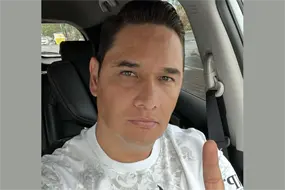 Mois&eacute;s Mu&ntilde;oz reaparece tras hospitalizaci&oacute;n y aclara su estado de salud