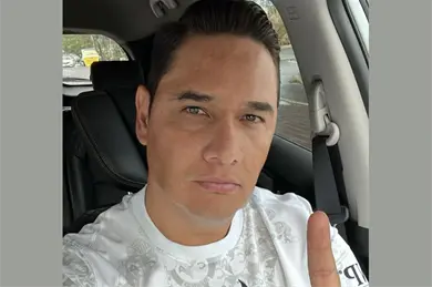 Mois&eacute;s Mu&ntilde;oz reaparece tras hospitalizaci&oacute;n y aclara su estado de salud