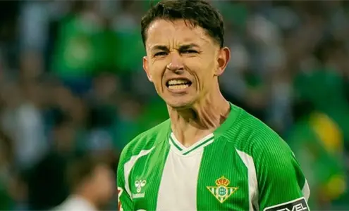 ¿Debe ir al Mundial? Fidalgo pierde la titularidad en Betis tras fecha FIFA ¿Debe ir al Mundial? Fidalgo pierde la titularidad en Betis tras fecha FIFA