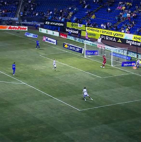 El error de Gudi&ntilde;o que puso a Pachuca arriba