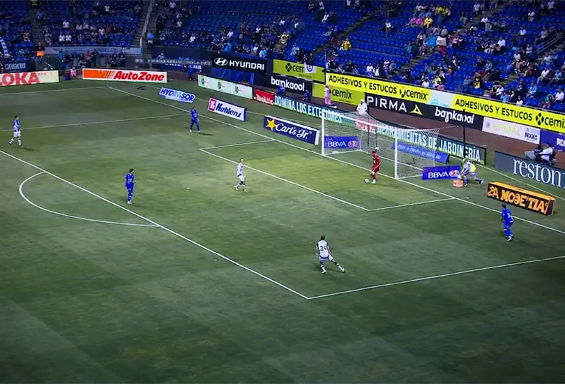 Andr&eacute;s Gudi&ntilde;o que regres&oacute; a la titularidad se equivoc&oacute;  a salir jugando.