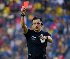 &iquest;Castigado? Revelan motivo de ausencia de &aacute;rbitro del Chivas vs Pumas