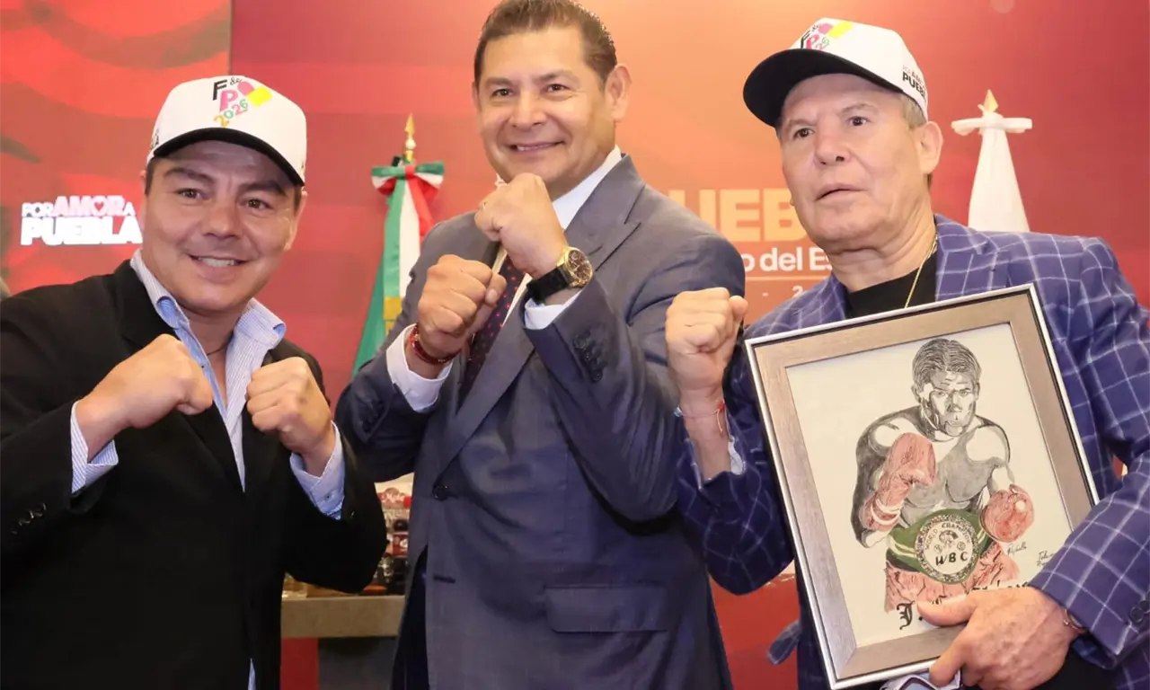  Julio César Chávez y Travieso Arce volverán al ring en Puebla con causa benéfica. 
