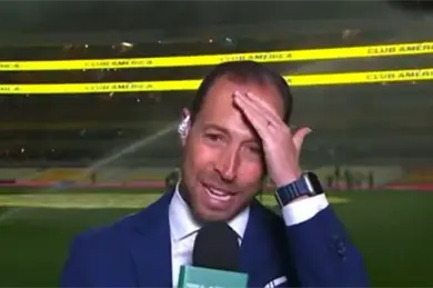 Lo mejores memes del ba&ntilde;o de Mauricio Ymay en Cl&aacute;sico Joven