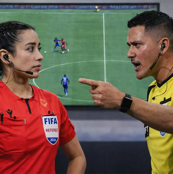 "Se tiene que expulsar Katia Itzel": Cantante critica tras error grosero