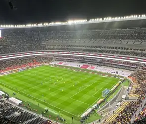&iquest;Sold out... o puro humo? El Azteca no se llen&oacute;