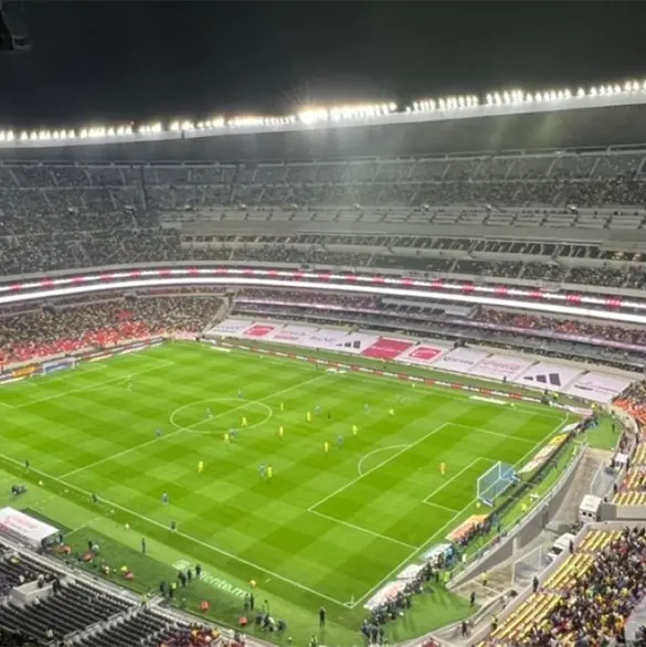 &iquest;Sold out... o puro humo? El Azteca no se llen&oacute;