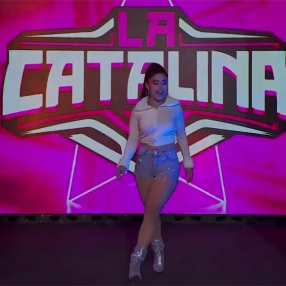 La Catalina irrumpe en AAA y desafía a Lady Flammer La Catalina irrumpe en AAA y desafía a Lady Flammer