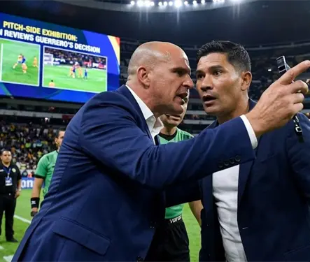 Paco Chac&oacute;n expone la hipocres&iacute;a de Fernando Guerrero en el arbitraje